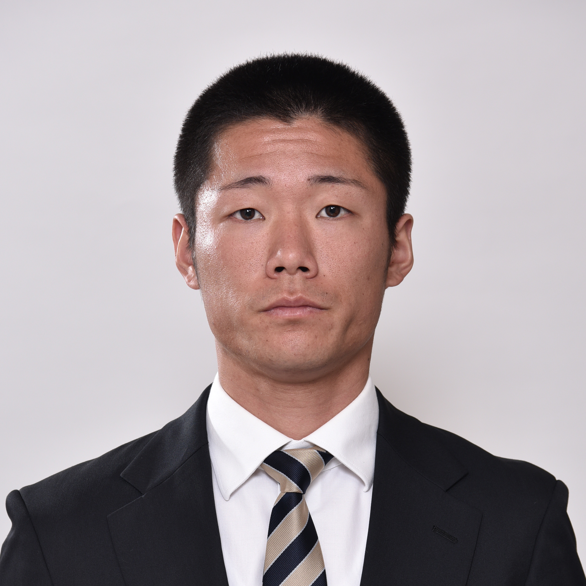 貴志 修己 23歳