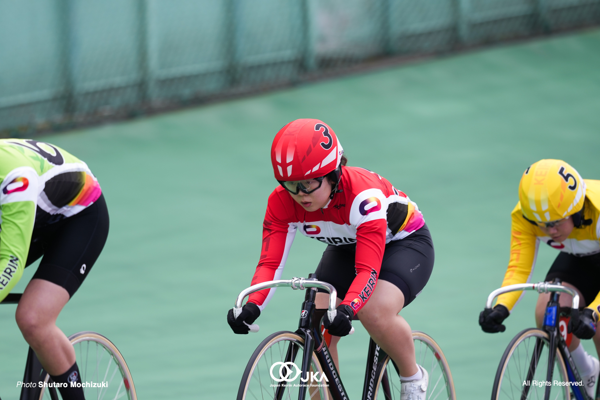 吉田 恵利の写真 (卒業記念レース: 003-nhn3d3c5kzkpiu6owutk63im6nbuzm2g)