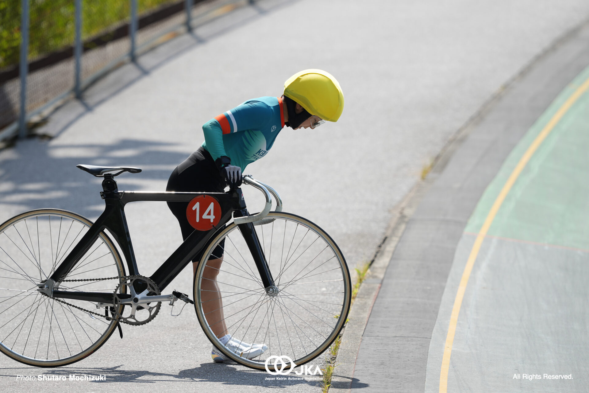 緒方詩央里, 第1回記録会, 日本競輪選手養成所（JIK）, 第129・130回生